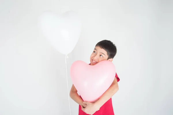 Pojke Syskon Med Ballong Hjärta Form Kärlek — Stockfoto