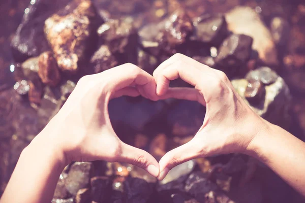 Woman Hand Making Heart Shape Water Rock — Stock Photo, Image