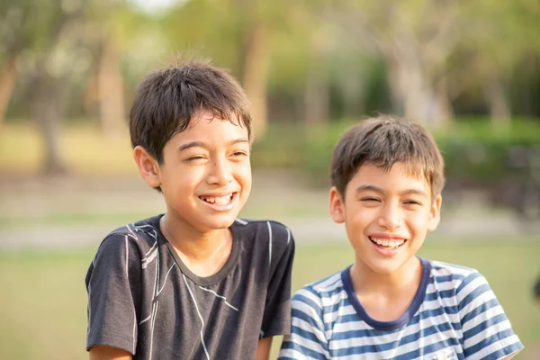 Portret Van Sibling Boy Met Happy Face — Stockfoto