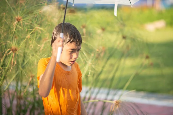 Little Boy Playing Water Drops Fountain Cloth Umbrella — Stock Photo, Image