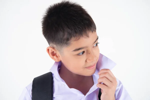 Petit Asain Garçon Uniforme Étudiant Sur Fond Blanc — Photo