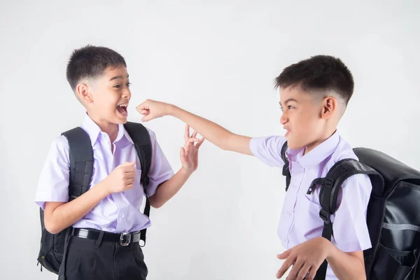 Poco Asiático Hermano Chicos Estudiante Uniforme Pose Juntos Blanco Fondo — Foto de Stock