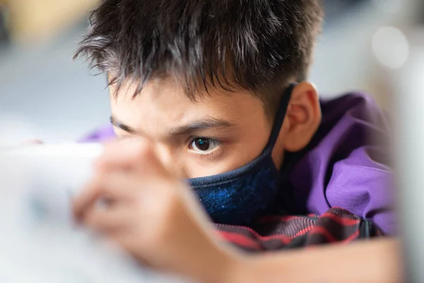 Little Boy Wearing Mask Using Mobile Phone School — Stock Photo, Image