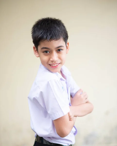 Close Retrato Adolescente Menino Com Sorriso — Fotografia de Stock