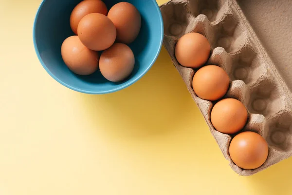 Organic Chicken Brown Egg Paper Box Carton Bowl — Stock Photo, Image