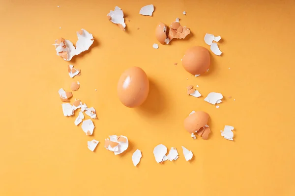 Top View Chicken Boiled Brown Egg Crack Eggshell — Stock Photo, Image