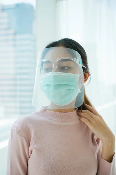 Nieuwe Normale Mode Aziatische Thaise Lange Donkere Haar Vrouw Dragen — Stockfoto