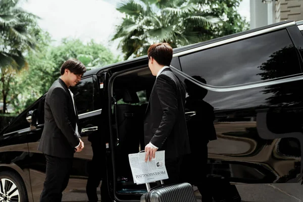 Confident Asian Driver Standing Car Security Guard Service Chauffeur Man — Stock Photo, Image