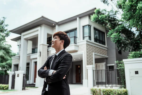 Portrait Asian Successful Businessman Big House Background Rich Guy Gigantic — Stock Photo, Image
