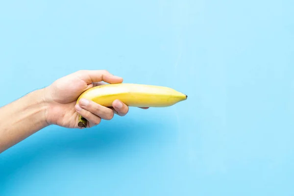 Два Банана Девке В Радость