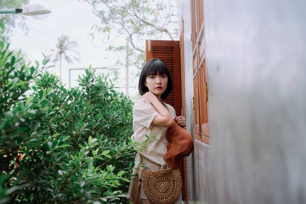 Retrato Moda Linda Mulher Tailandesa Asiática Viajante Hotel Lado País — Fotografia de Stock