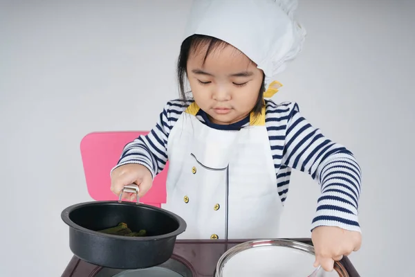 Bastante Asiático Tailandés Niño Jugar Papel Como Chef Cocinar Comida —  Fotos de Stock