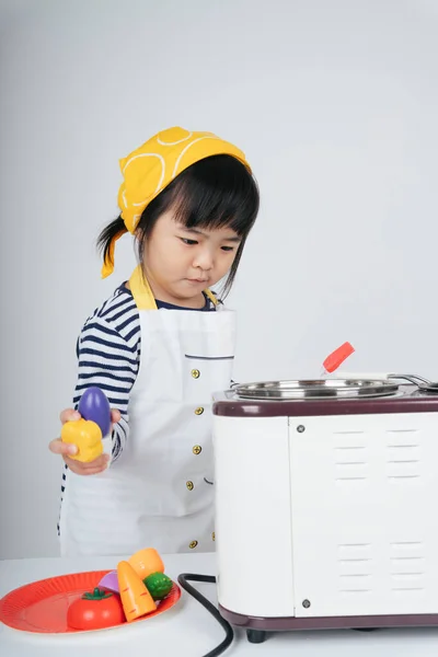 Bastante Asiático Tailandés Niño Jugar Papel Como Chef Usando Amarillo —  Fotos de Stock