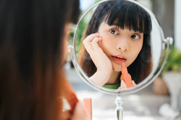 Young Asian Woman Applying Lipstick Table Mirror — Stock Photo, Image