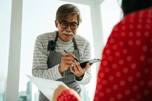 Old Elderly Senior Waiter Take Order Customer Restaurant — Stock Photo, Image