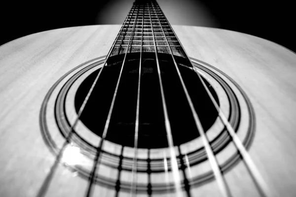 Akustik Gitar Ayrıntılı Olarak Doğru Yönde Kalmak — Stok fotoğraf