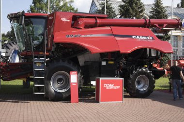 Kyiv Ukrayna - 14 Haziran 2019: Modern tarım makineleri sergisi