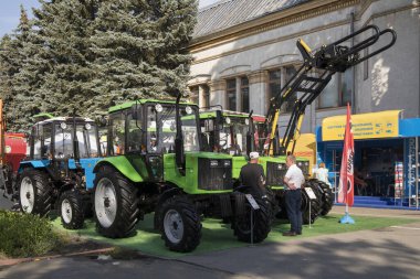 Kyiv Ukrayna - 14 Haziran 2019: Modern tarım makineleri sergisi