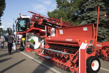 Kyiv Ukrayna - 14 Haziran 2019: Modern tarım makineleri sergisi