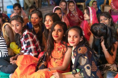 Sadri/hindistan-12.07.2019:Geleneksel rajasthani düğün töreninde insanlar