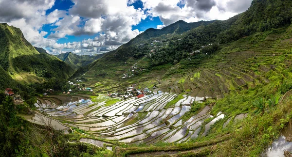 Ρύζι Και Χωριό Banaue Στις Φιλιππίνες — Φωτογραφία Αρχείου