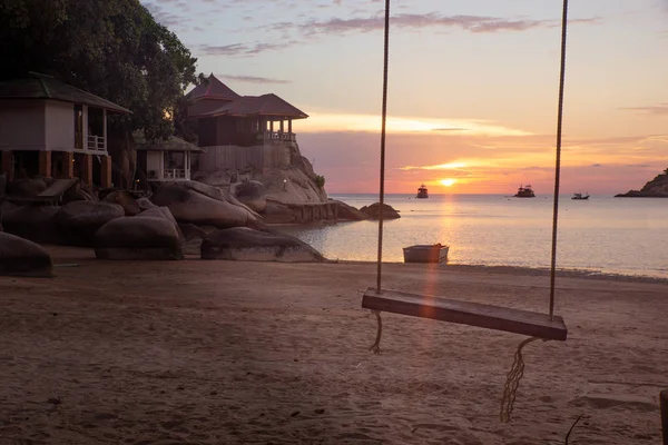 Blick Auf Sonnenuntergang Und Schaukel Thailand — Stockfoto