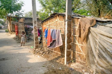 Tosh, Hindistan - 20 Ekim 2018: Tosh köyündegeleneksel evler.