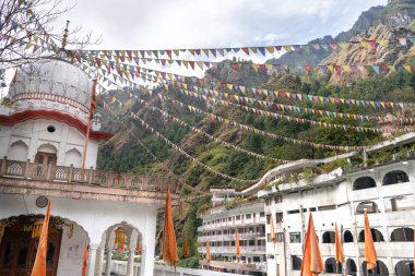 Manikaran, Hindistan - 20 Ekim 2018: Gurudwara Shri Manikaran Sahib'in görünümü.