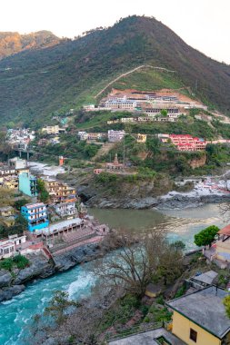 Devprayag, Hindistan - 19 Nisan 2019: Ganga'nın geldiği şehir ve yer.