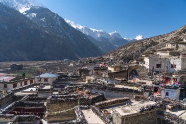 Nepal. Annapurna patikası görünümü. Marpha köyü.