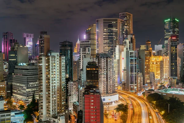 Şehir Manzarası Hong Kong Daki Gökdelenlerin Inanılmaz Gece Gün Batımı — Stok fotoğraf