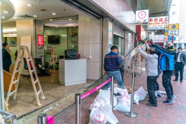 Hong Kong-11.09.2019: Hong Kong 'da insanların özgürlüklerini ve haklarını savundukları mitingler sonrasında bankalar yıkıldı