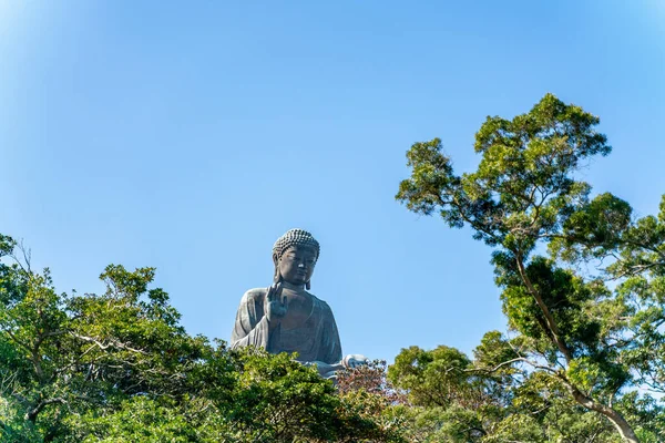 Estatua Del Buda Tian Tan Cerca Del Monasterio Lin Isla —  Fotos de Stock