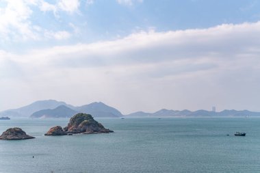 Hong Kong 'daki Hong Kong Adası' ndaki beyaz kumsal manzarası.