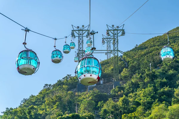 Vue Ensoleillée Téléphérique Parc Thème Près Océan — Photo