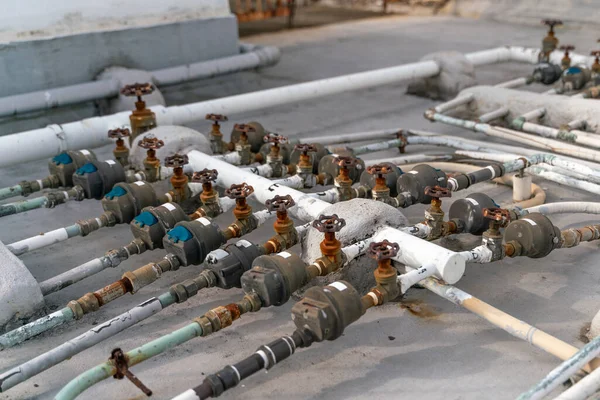 The huge amount of water meter on the hong-kong rooftop of apartment building in Hong Kong — Stock Image Huge Amount Water Meter Hong Kong Rooftop Apartment Building Hong Stock Photo