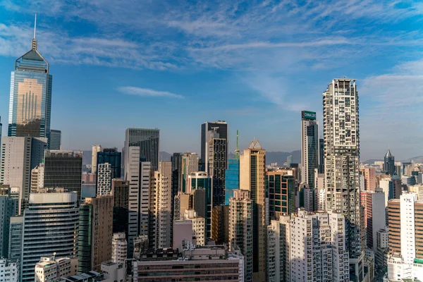 Çatıdan Hong Kong Şehrinin Muhteşem Manzarası Gökdelenlerle Dolu — Stok fotoğraf