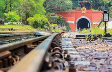 Kuhn Tan Tüneli olarak da bilinen yer Khun Tan Demiryolu Sta