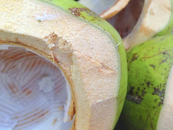 Coconut Peel Basket — Stock Photo, Image