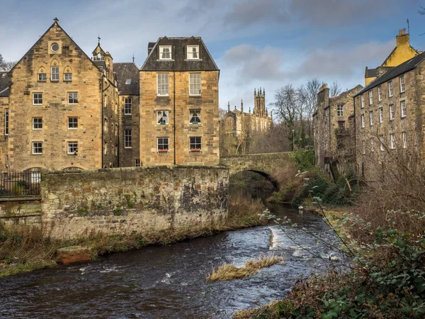 Dean Village Oásis Verde Tranquilo Água Leith Apenas Cinco Minutos — Fotografia de Stock