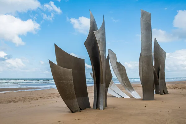 Zentrum Des Strandes Von Omaha Steht Die Edelstahlskulptur Les Braves — Stockfoto