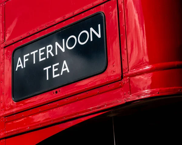 Té de la tarde en el autobús —  Fotos de Stock