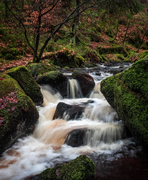 Tumbling Yorkshire Brook — Foto de Stock