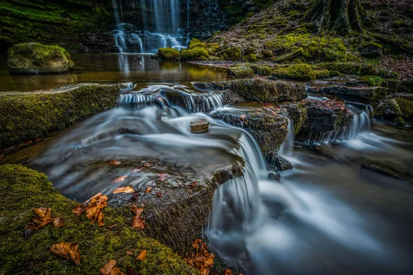 Scaleber Falls en Yorkshire — Foto de Stock