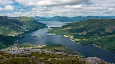 Glencoe'nun Pap zirvesi görünümü