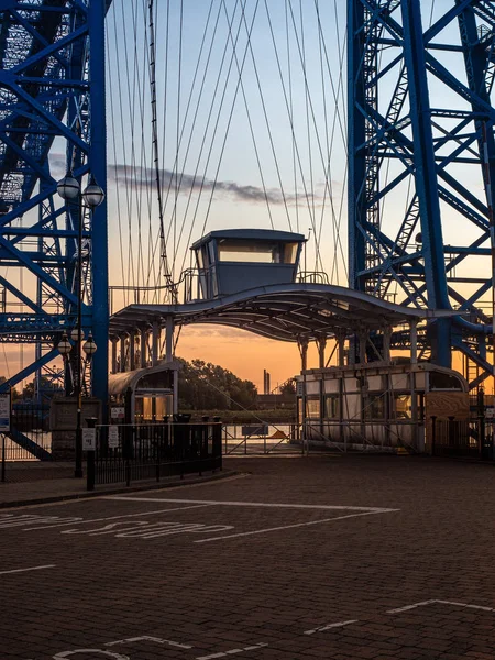 Middlesbrough Transporter Bridge Gondola all'alba — Foto Stock