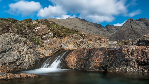 Fairy Pools Glen Brittle Ilha Skye Com Cuillin Ridge Fundo — Fotografia de Stock