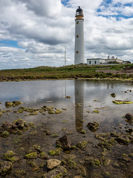 Barns Ness Φάρος Στην Ανατολική Ακτή Της Σκωτίας Βρίσκεται Μίλια — Φωτογραφία Αρχείου