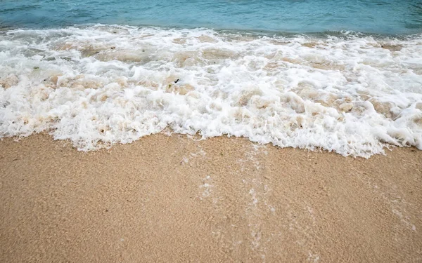 Paisagem Marinha Ondas Espuma Praia Areia Paisagem Aquática Para Fundo — Fotografia de Stock