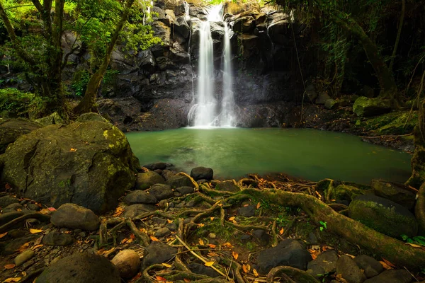 Tropische Landschaft Schöner Versteckter Wasserfall Regenwald Abenteuer Und Reisekonzept Natur — Stockfoto